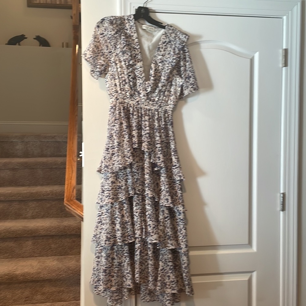 Dress - Picture 2 of 2